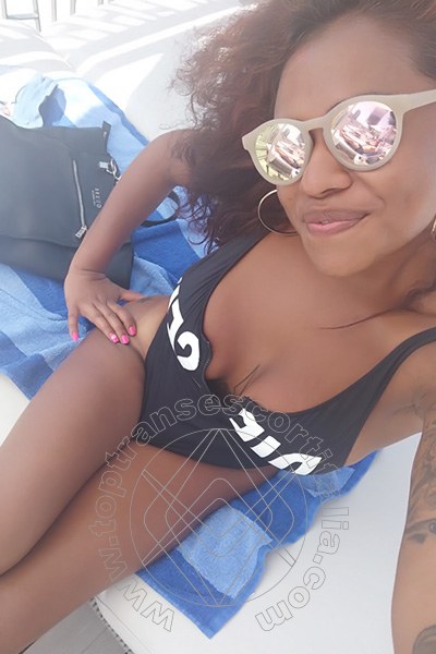 Foto selfie 23 di Jasmine Dior transescort Caltanissetta