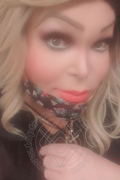 Foto selfie 49 di Roxanne transescort Crotone