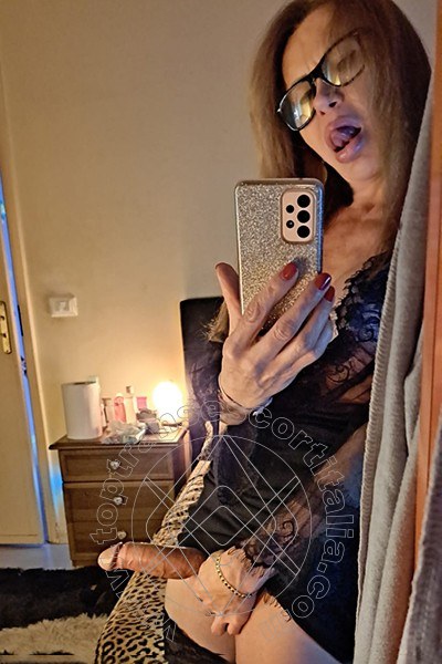 Foto selfie hot 9 di Selenia Blond transescort Siena