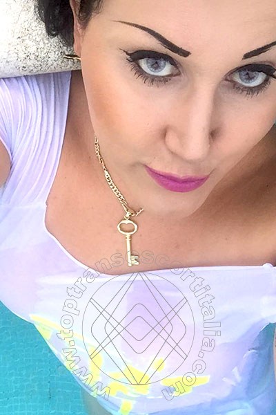 Foto selfie 19 di Monica B transescort Scalea