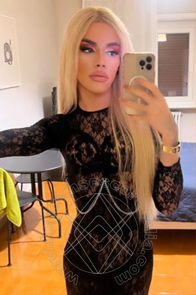 Foto selfie 67 di Rafaella Menicucci Xxl transescort Napoli