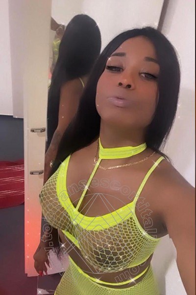 Foto selfie 1 di Lucrezya transescort Frosinone