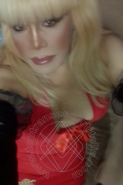 Foto selfie 608 di Nicole Vip Venturiny transescort Milano