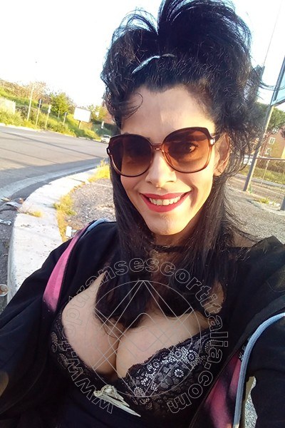 Foto selfie 2 di Lucy Praga transescort Vibo Valentia