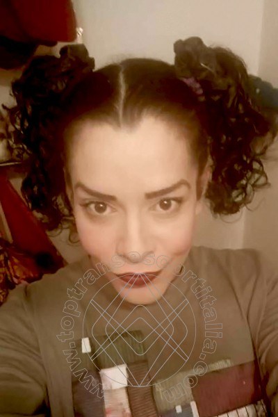 Foto selfie 23 di Lucy Praga transescort Vibo Valentia