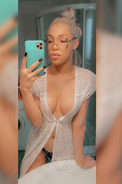Foto selfie 14 di Sofia Rabello transescort Milano