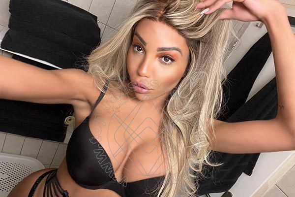 Foto selfie 26 di Rebecca Ferraz Pornostar transescort Roma