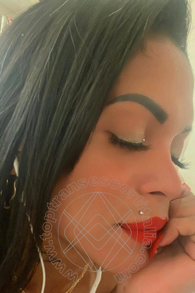 Foto selfie 17 di Bruna Menegassy transescort Reggio Calabria