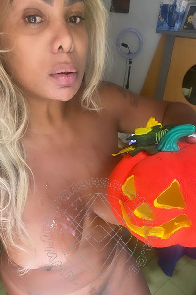 Foto selfie 3 di Carolina Hot transescort Lecce