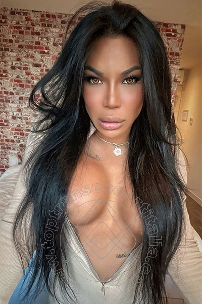 Foto selfie 2 di Mandy Asiatica transescort Firenze