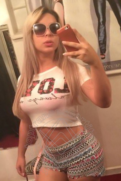 Foto selfie 20 di Carol Penelope Pornostar transescort Carpi