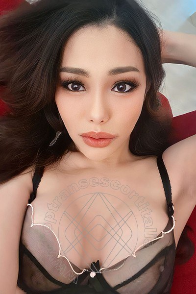 Foto selfie 11 di Miya Thai transescort Parigi