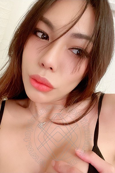 Foto selfie 6 di Miya Thai transescort Parigi