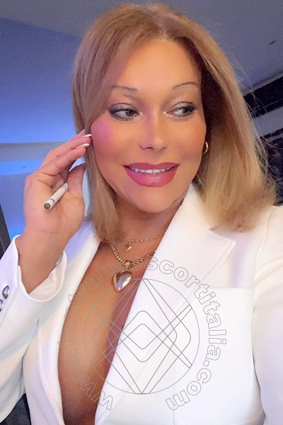 Foto selfie 1 di Monica Matarazzo transescort Seriate