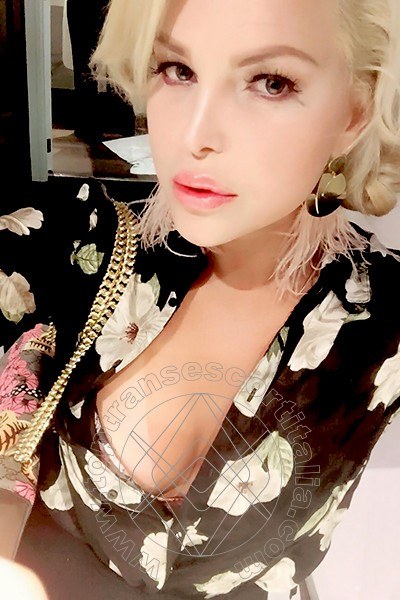 Foto selfie 123 di Mary Blond transescort Biella