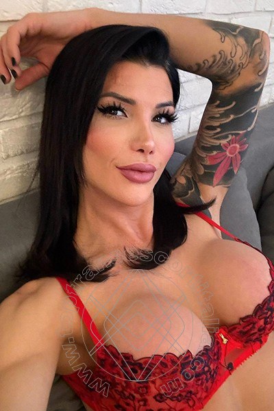 Foto selfie 2 di Victoria Carvalho Pornostar transescort Torino