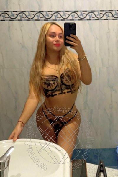Foto selfie 12 di Laura Benedetti transescort Rimini