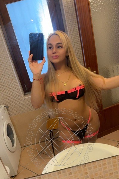 Foto selfie 13 di Laura Benedetti transescort Rimini