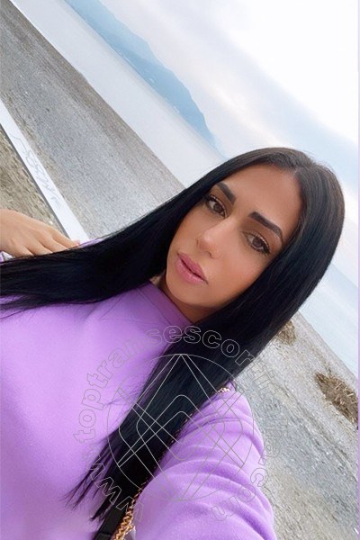 Foto selfie 2 di Jhennyfer Beatriz transescort Rimini