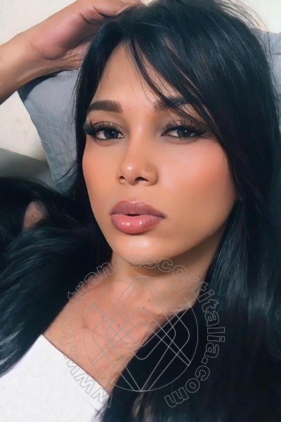 Foto selfie 76 di Rafaela Bastos transescort Rimini