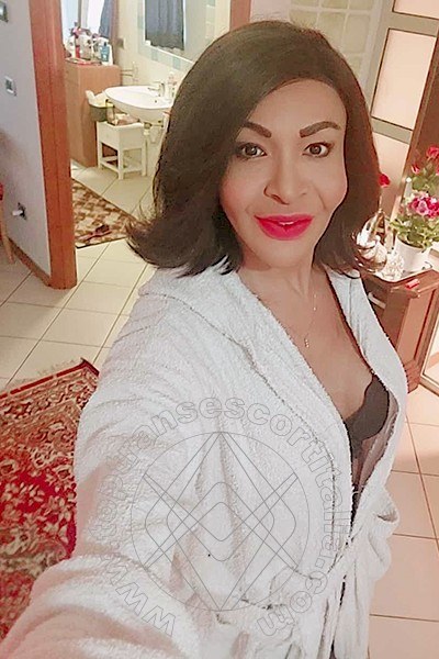 Foto selfie 57 di Tainá Oliveira transescort Prato