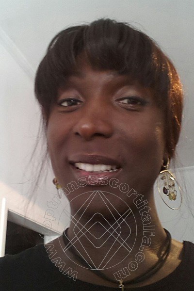 Foto selfie 1 di Serena Xl transescort Malnate