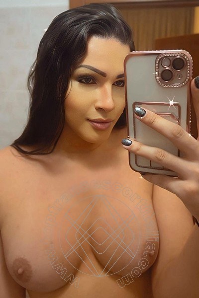 Foto selfie 2 di Paulinha Ferraz transescort Pordenone