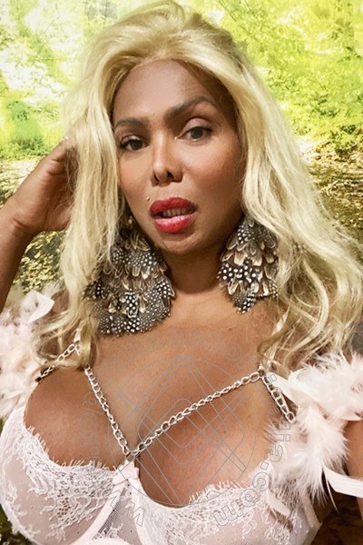 Foto selfie di Carolina Hot transescort Lecce