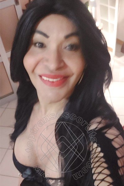 Foto selfie 55 di Tainá Oliveira transescort Prato