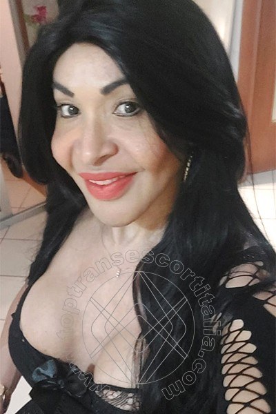 Foto selfie 17 di Tainá Oliveira transescort Prato