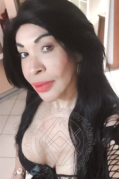 Foto selfie 48 di Tainá Oliveira transescort Prato