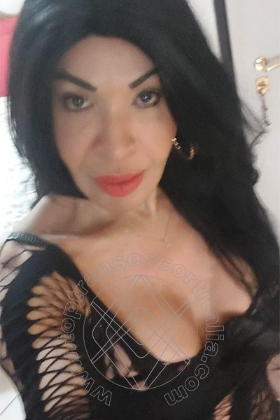 Foto selfie 2 di Tainá Oliveira transescort Prato