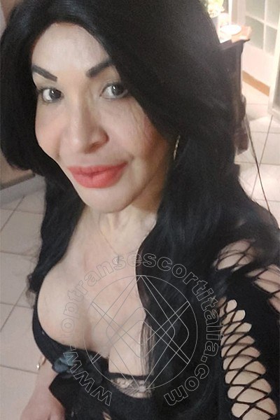 Foto selfie 1 di Tainá Oliveira transescort Prato