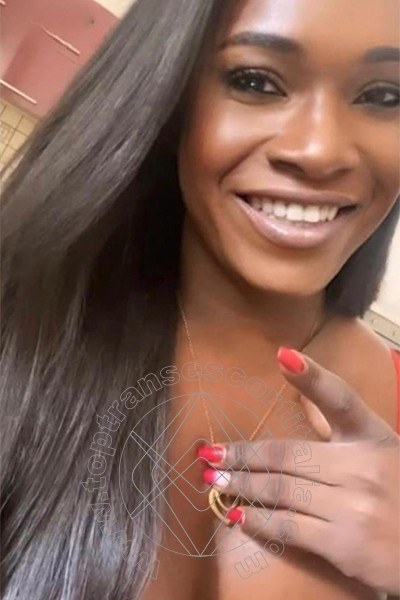 Foto selfie 16 di Paloma TerzaGamba transescort Caserta