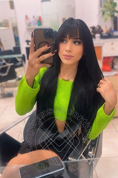 Foto selfie 50 di Rafaela Bastos transescort Rimini