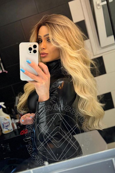 Foto selfie 22 di Fernanda Ambrosio transescort Milano