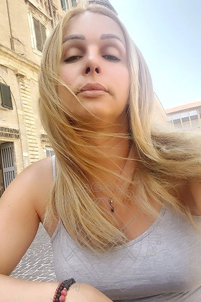 Foto selfie 6 di Karina Motta transescort Milano