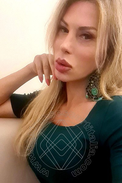 Foto selfie 3 di Pamela L' Italiana Piu' Calda transescort Firenze