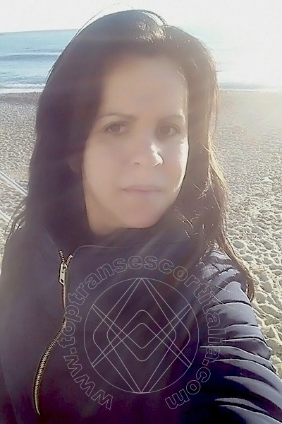 Foto selfie 81 di Raffaella Bastos transescort Cabo Frio