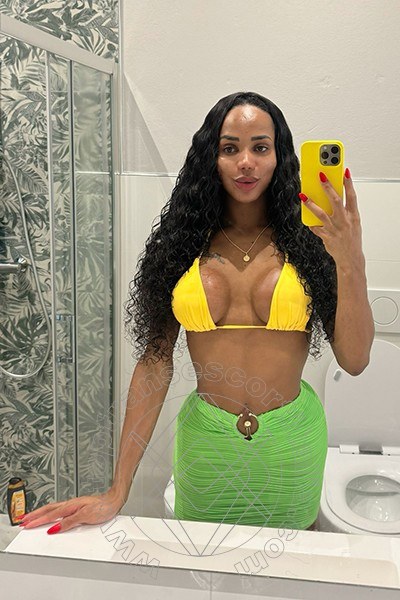 Foto selfie 6 di Karina Rios Pornostar transescort Napoli