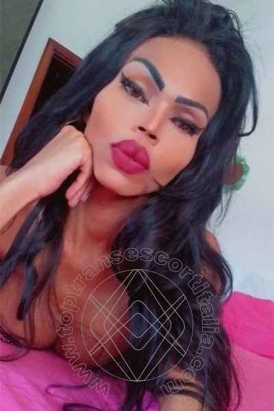 Foto selfie 5 di Kemilly Oliveira transescort Pescara