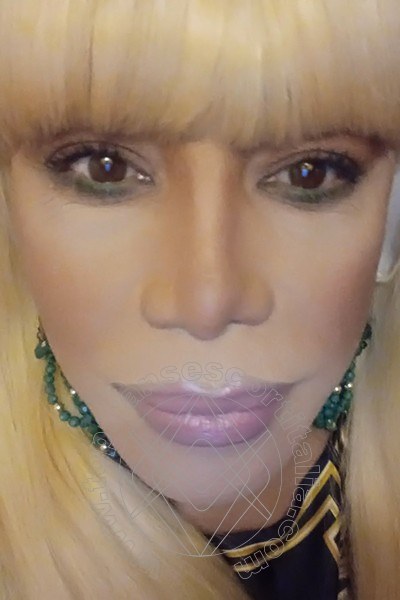 Foto selfie 499 di Nicole Vip Venturiny transescort Milano