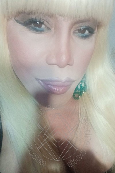 Foto selfie 374 di Nicole Vip Venturiny transescort Milano