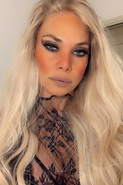 Foto selfie 19 di Bruna Dior transescort Alba Adriatica