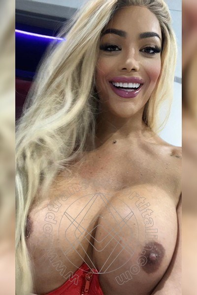 Foto selfie 27 di Ellena Bittencourt transescort Torino