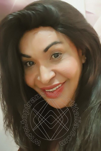 Foto selfie 41 di Tainá Oliveira transescort Prato