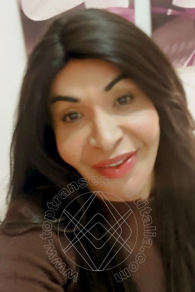 Foto selfie 37 di Tainá Oliveira transescort Prato
