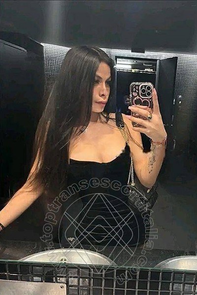 Foto selfie 4 di Zafiro Fragola Latina transescort Rimini