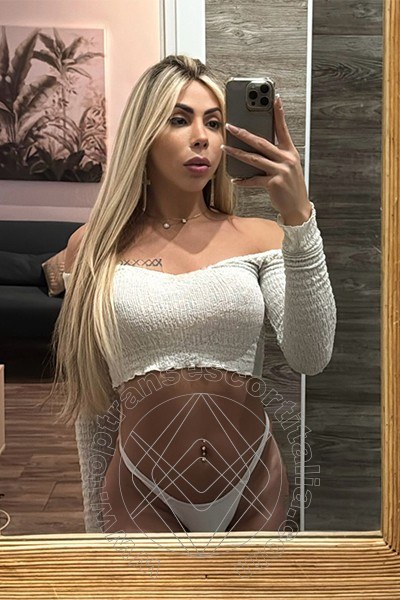 Foto selfie 14 di Allanna Rodrigues transescort Milano