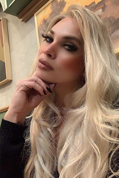 Foto selfie 18 di Bruna Dior transescort Alba Adriatica